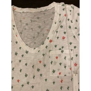 Caslon White Cactus Print V-Neck  T-Shirt